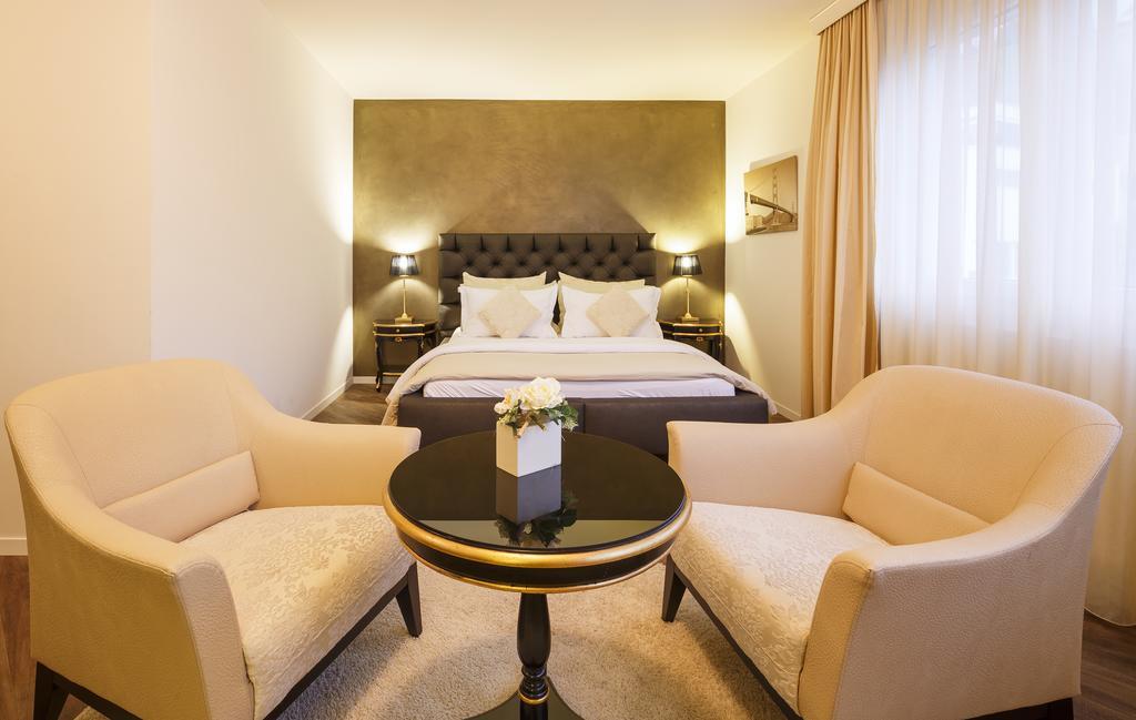 Business Hotel First Feusisberg Quarto foto